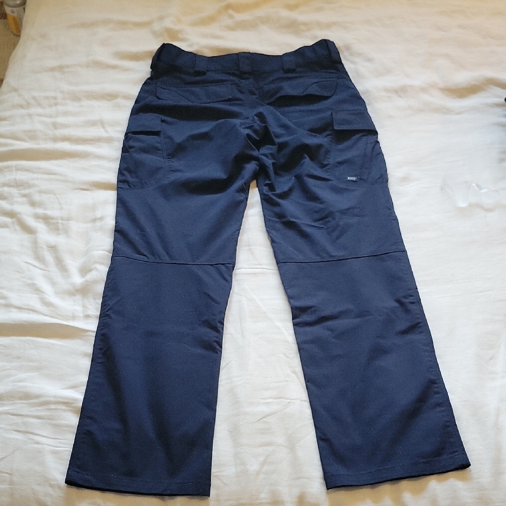 5.11 Tactical Dark Blue Cargo Pants 32x32 - Picture 4 of 8